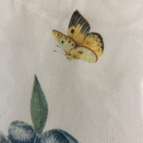 LENOX BUTTERFLY MULTI MEADOW COLLECTION OF PLACEMAT NWT 13inX19in - Picture 5 of 7